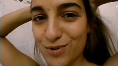 شقراء ديزي ستون ، التي لديها ثديين صغيرين ، تمارس الجنس مع والد فيديوهات جنسية اجنبية صديقتها